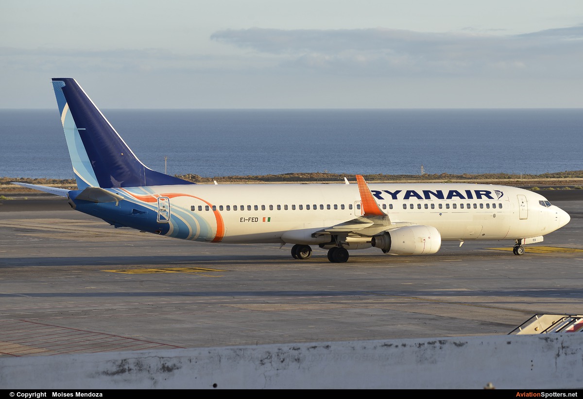 Ryanair  -  737-800  (EI-FED) By Moises Mendoza (Moises Mendoza)