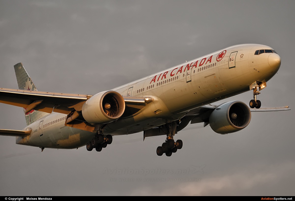 Air Canada  -  777-300ER  (C-FIUV) By Moises Mendoza (Moises Mendoza)
