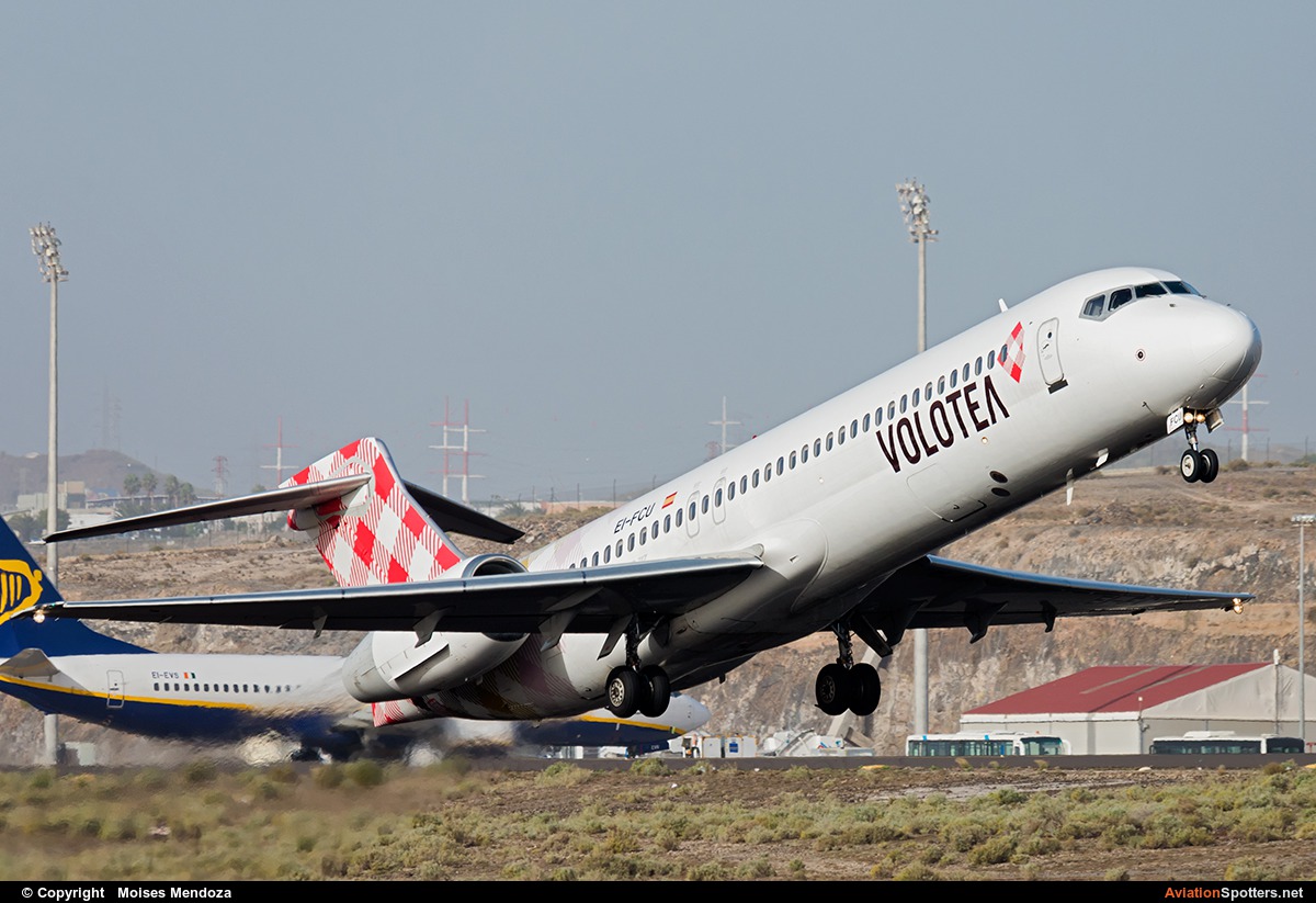 Volotea Airlines  -  717  (EI-FCU) By Moises Mendoza (Moises Mendoza)