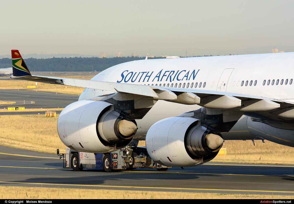South African Airways  -  A340-600  (ZS-SNI) By Moises Mendoza (Moises Mendoza)