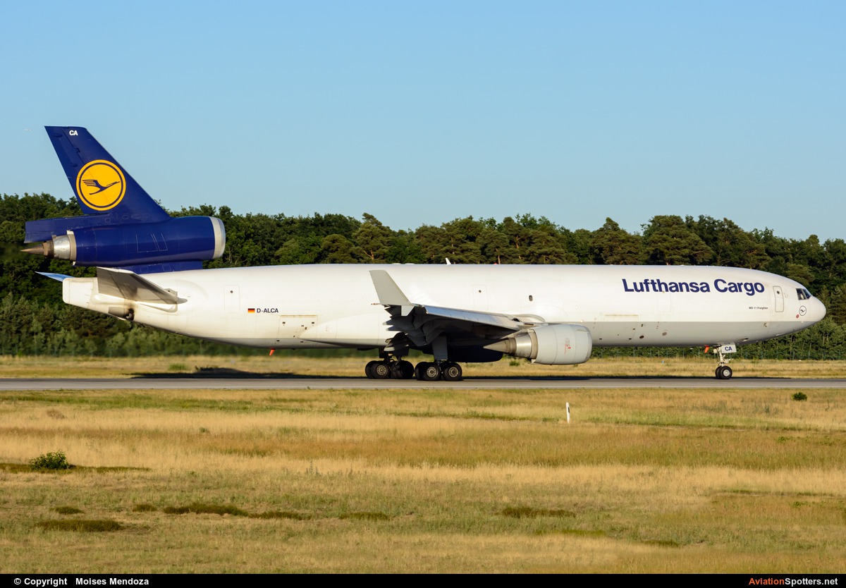 Lufthansa Cargo  -  MD-11F  (D-ALCA) By Moises Mendoza (Moises Mendoza)