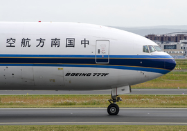 Boeing - 777-F1B (B-2081) - kretek