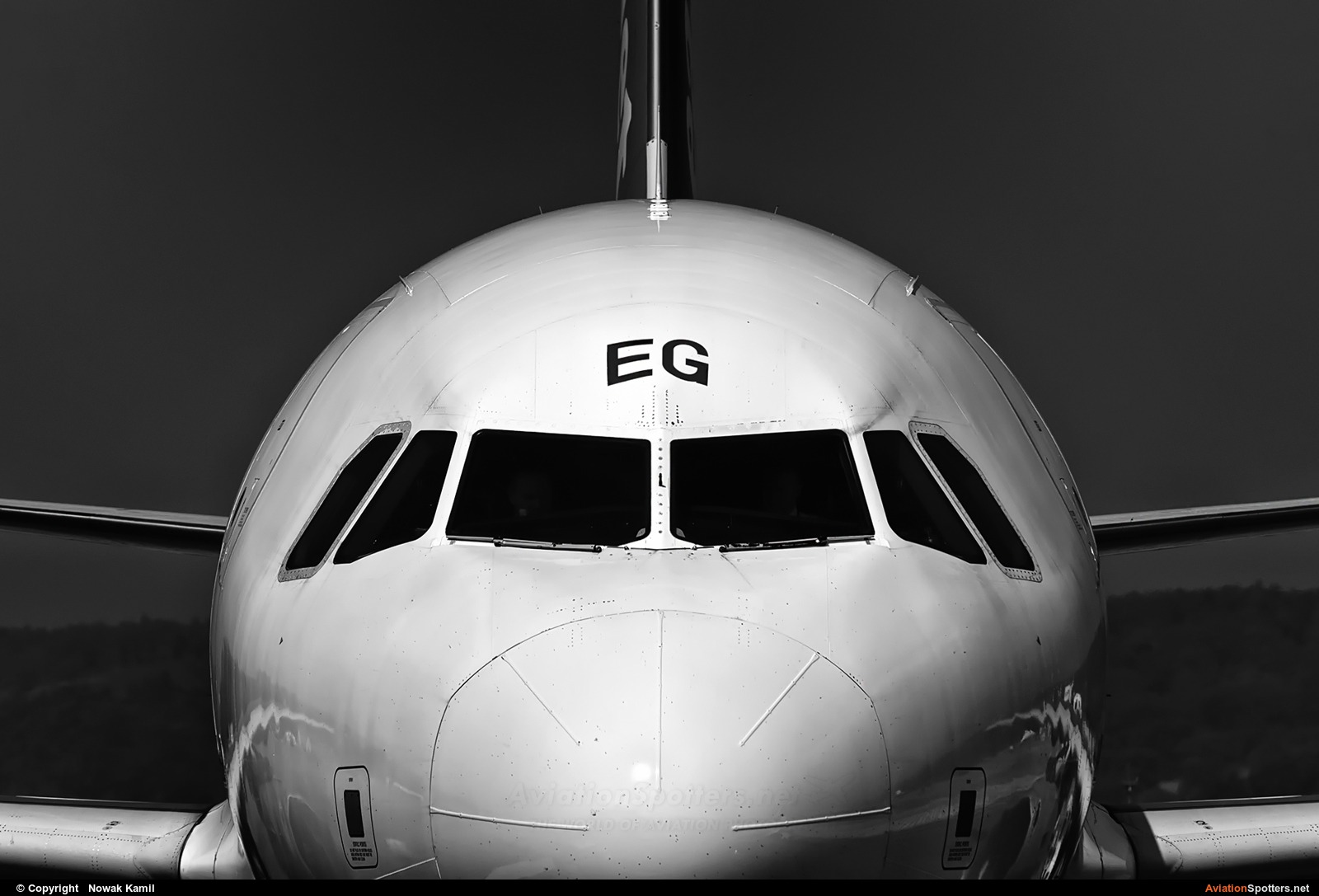 easyJet  -  A319-111  (G-EZEG) By Nowak Kamil (kretek)
