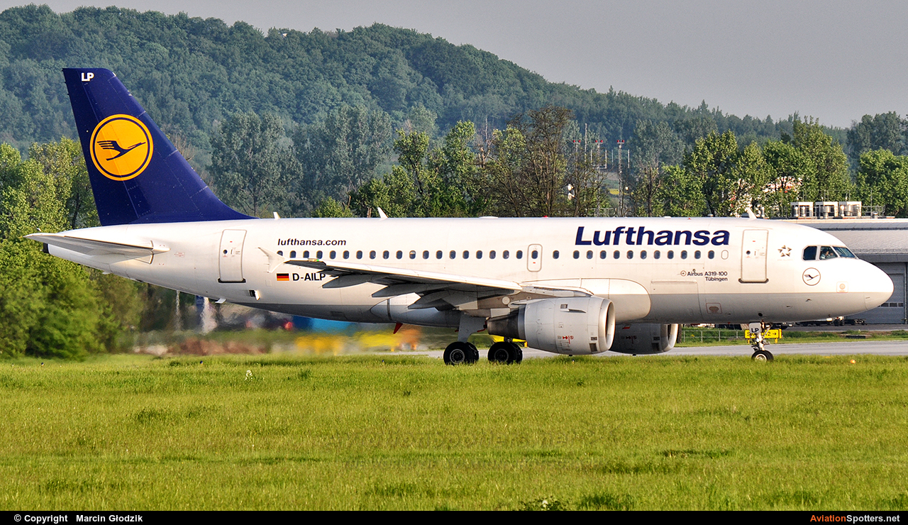 Lufthansa  -  A319  (D-AILP) By Marcin Głodzik (viking)