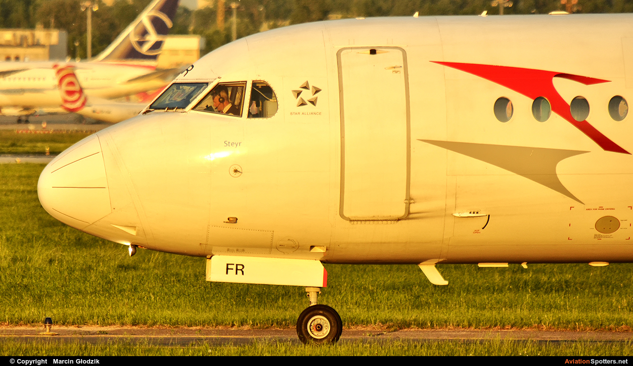 Austrian Airlines  -  70  (OE-LFR) By Marcin Głodzik (viking)