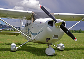 Cessna - 172 Skyhawk (all models except RG) (F-HFPL) - AeroFoto.hu
