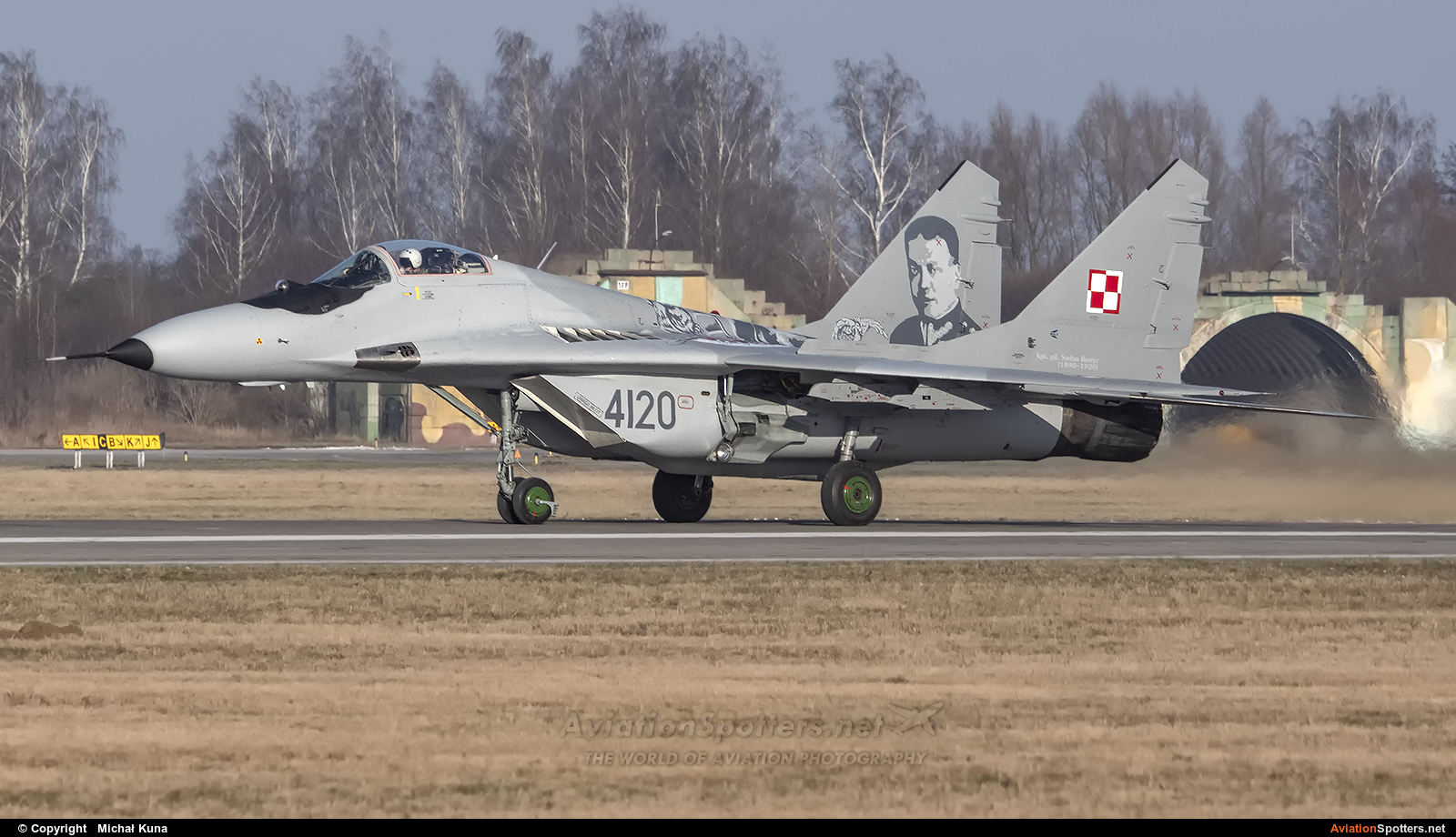 Poland - Air Force  -  MiG-29G  (4120) By Michał Kuna (big)