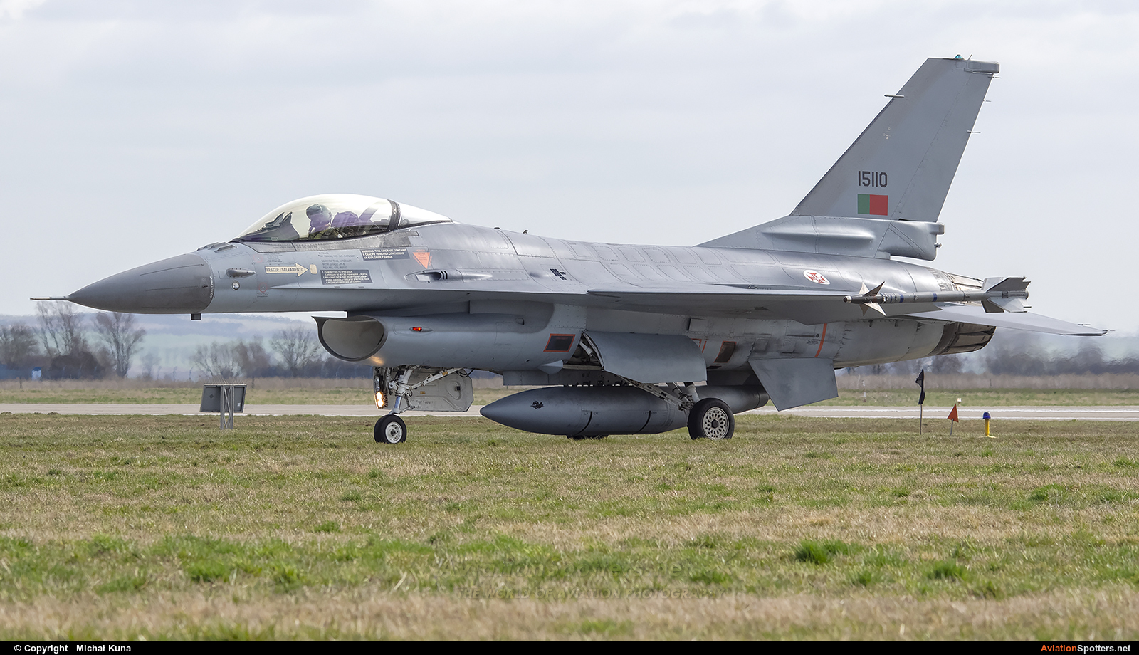 Portugal - Air Force  -  F-16AM Fighting Falcon  (15110) By Michał Kuna (big)