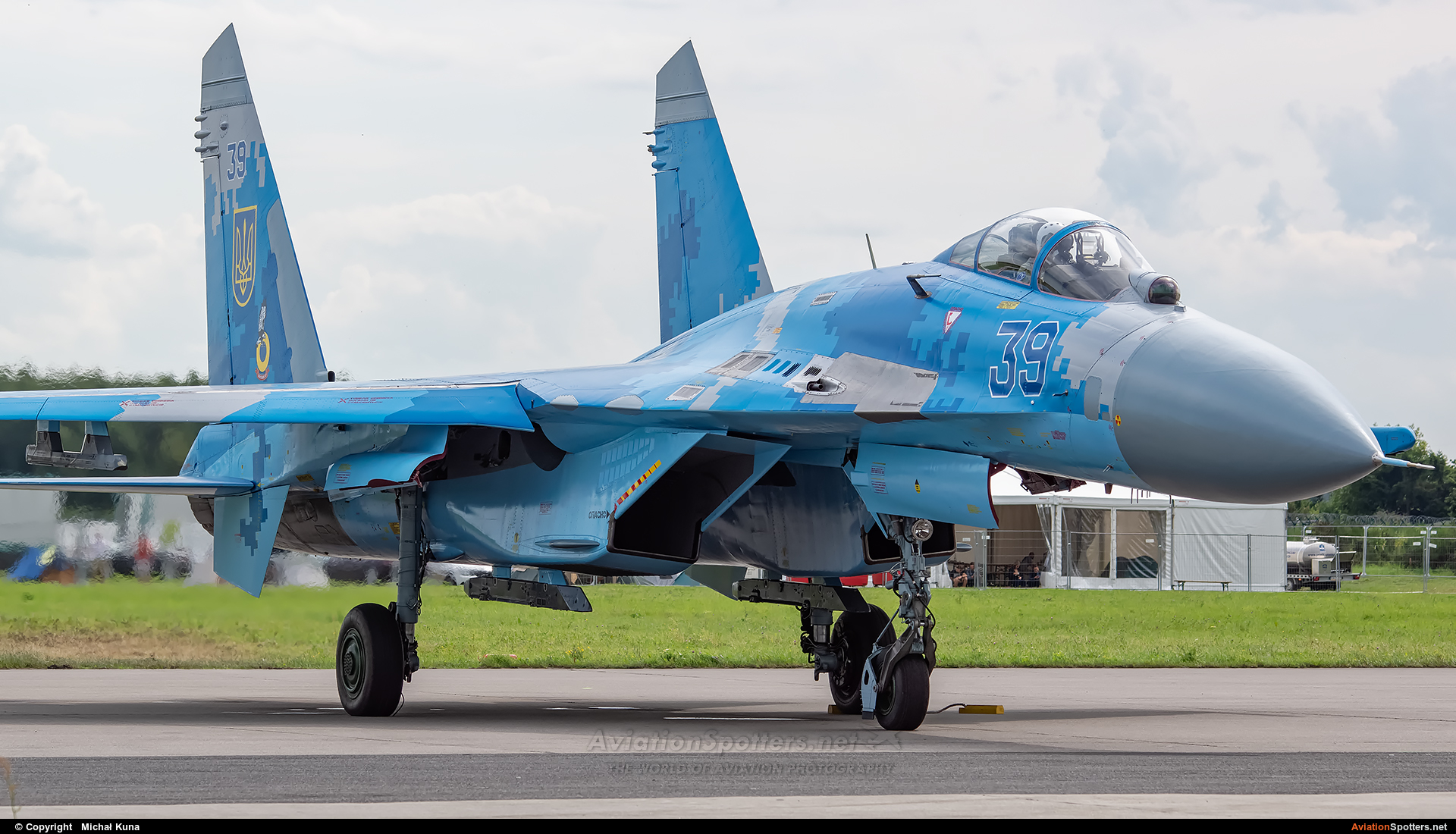 Ukraine - Air Force  -  Su-27  (39) By Michał Kuna (big)