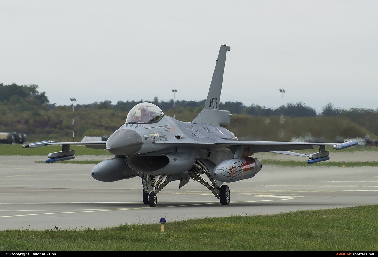 Netherlands - Air Force  -  F-16AM Fighting Falcon  (J-015) By Michał Kuna (big)