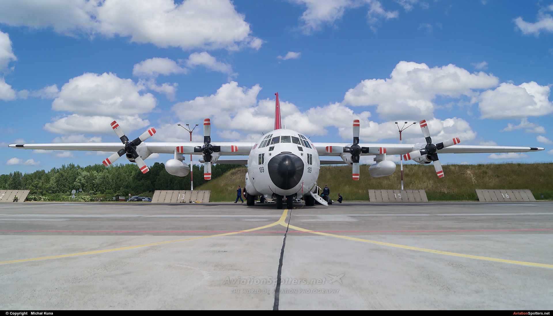 Turkey - Air Force : Turkish Stars  -  C-130E Hercules  (63-13189) By Michał Kuna (big)