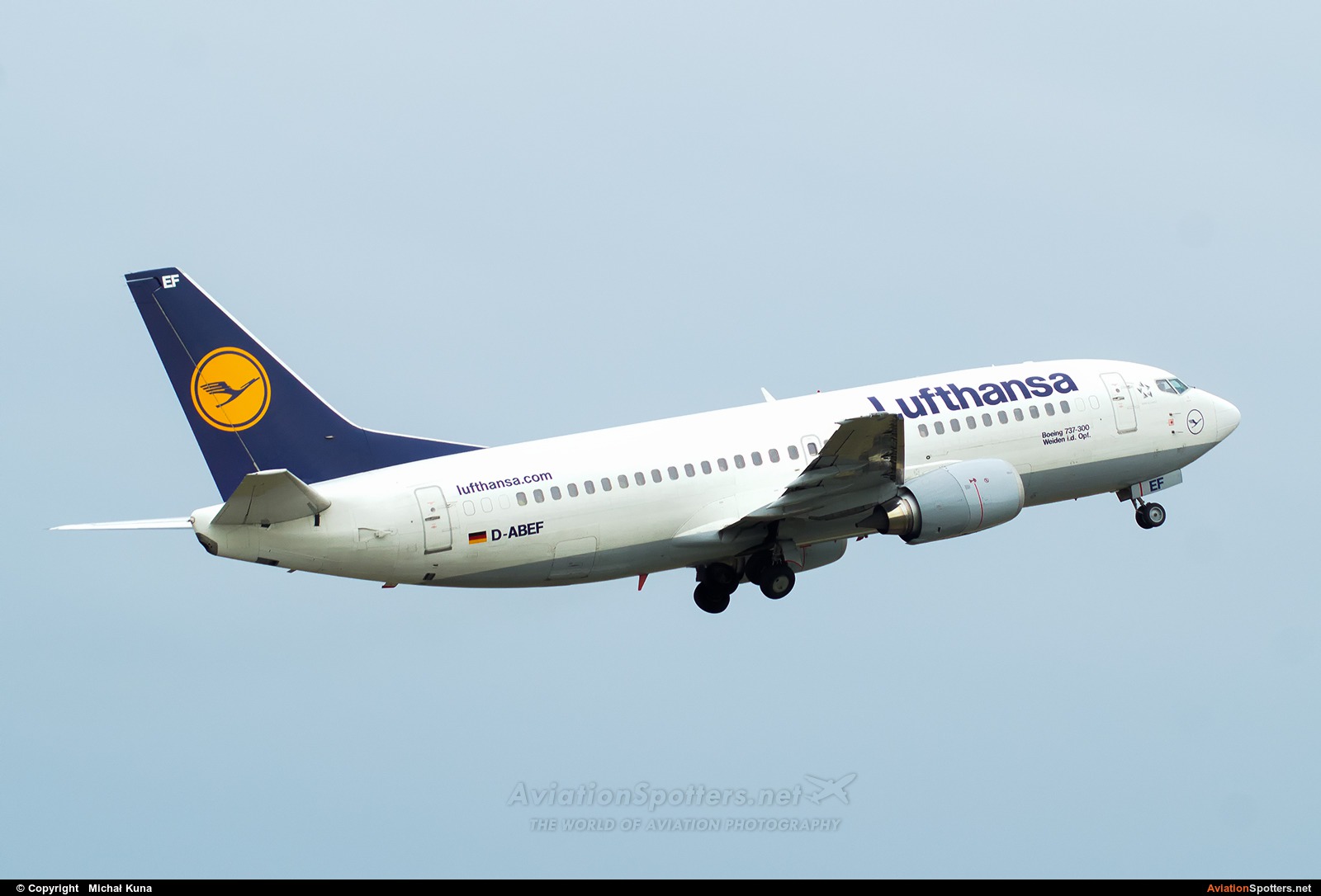 Lufthansa  -  737-300  (D-ABEF) By Michał Kuna (big)
