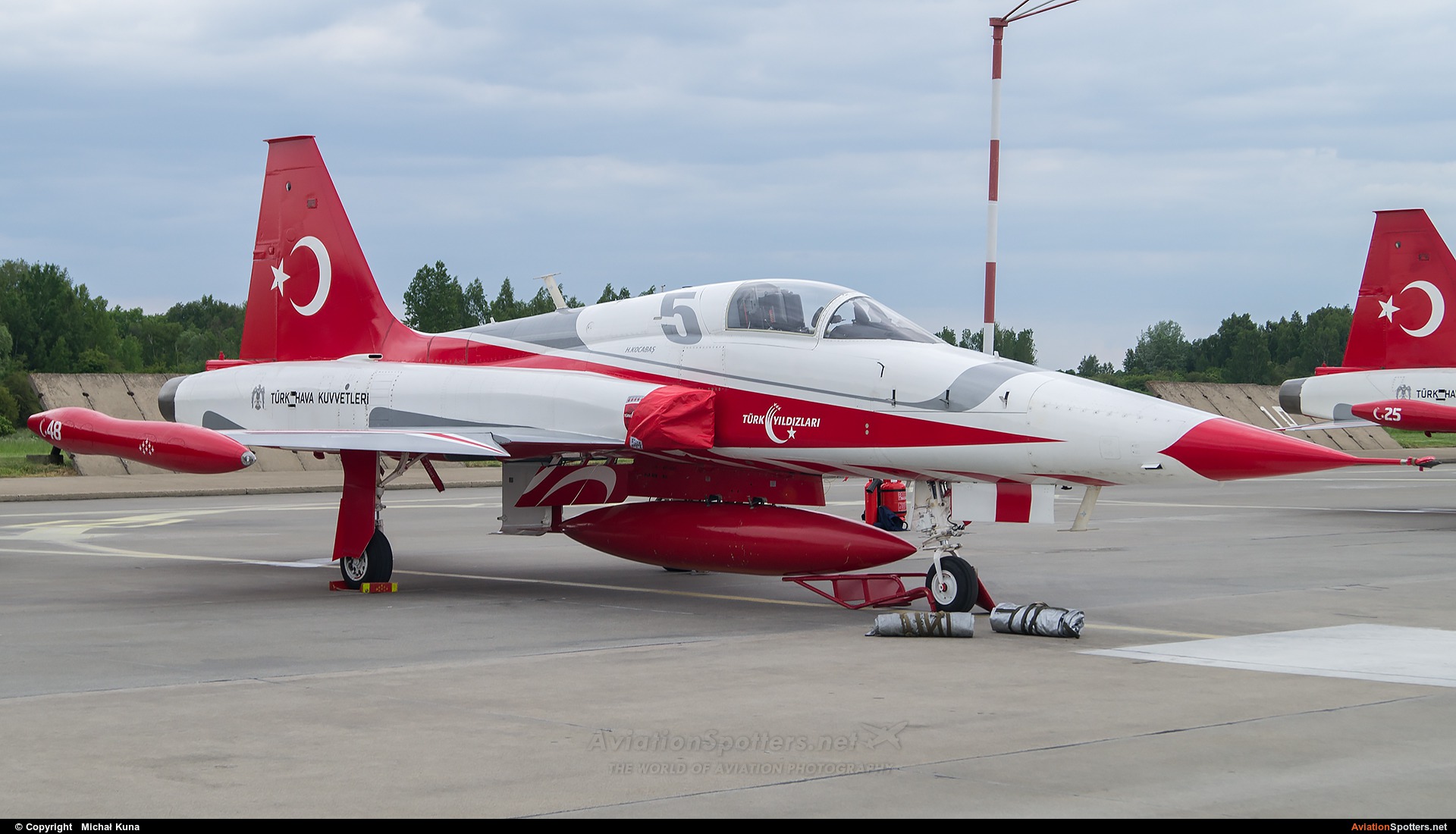 Turkey - Air Force : Turkish Stars  -  NF-5A  (70-3048) By Michał Kuna (big)