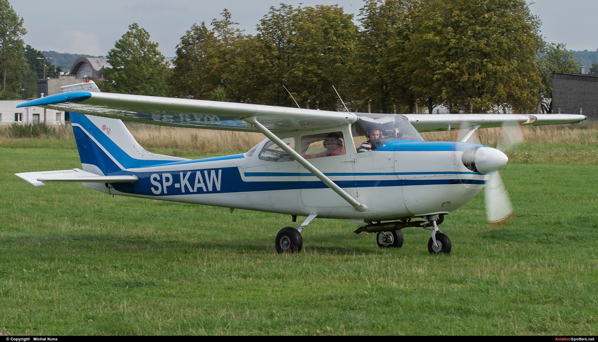 Private  -  172 Skyhawk (all models except RG)  (SP-KAW) By Michał Kuna (big)