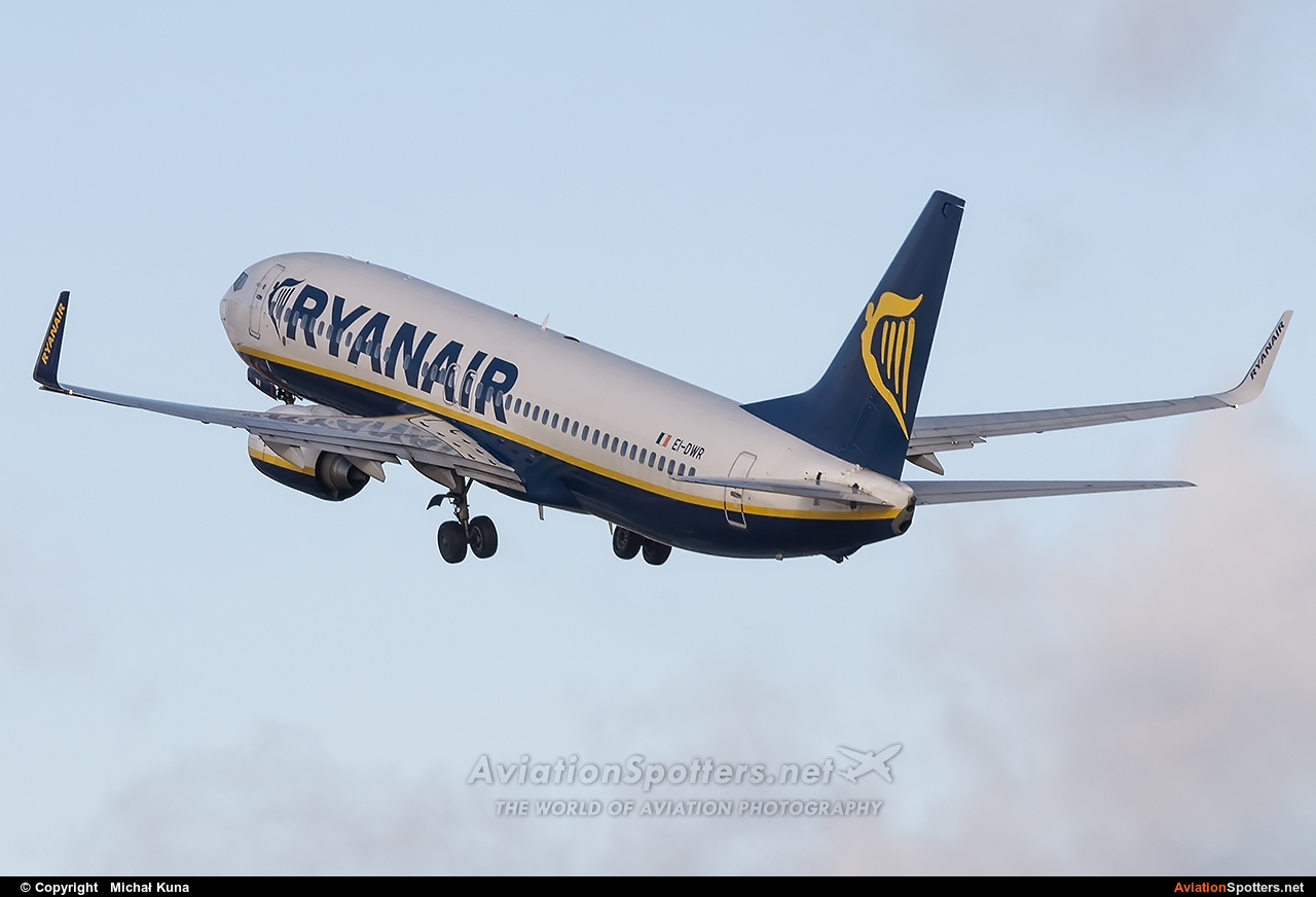Ryanair  -  737-8AS  (EI-DWR) By Michał Kuna (big)