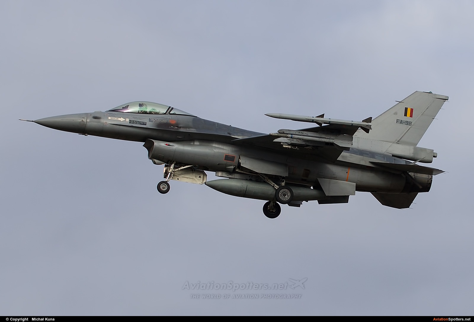 Belgium - Air Force  -  F-16AM Fighting Falcon  (FA-98) By Michał Kuna (big)
