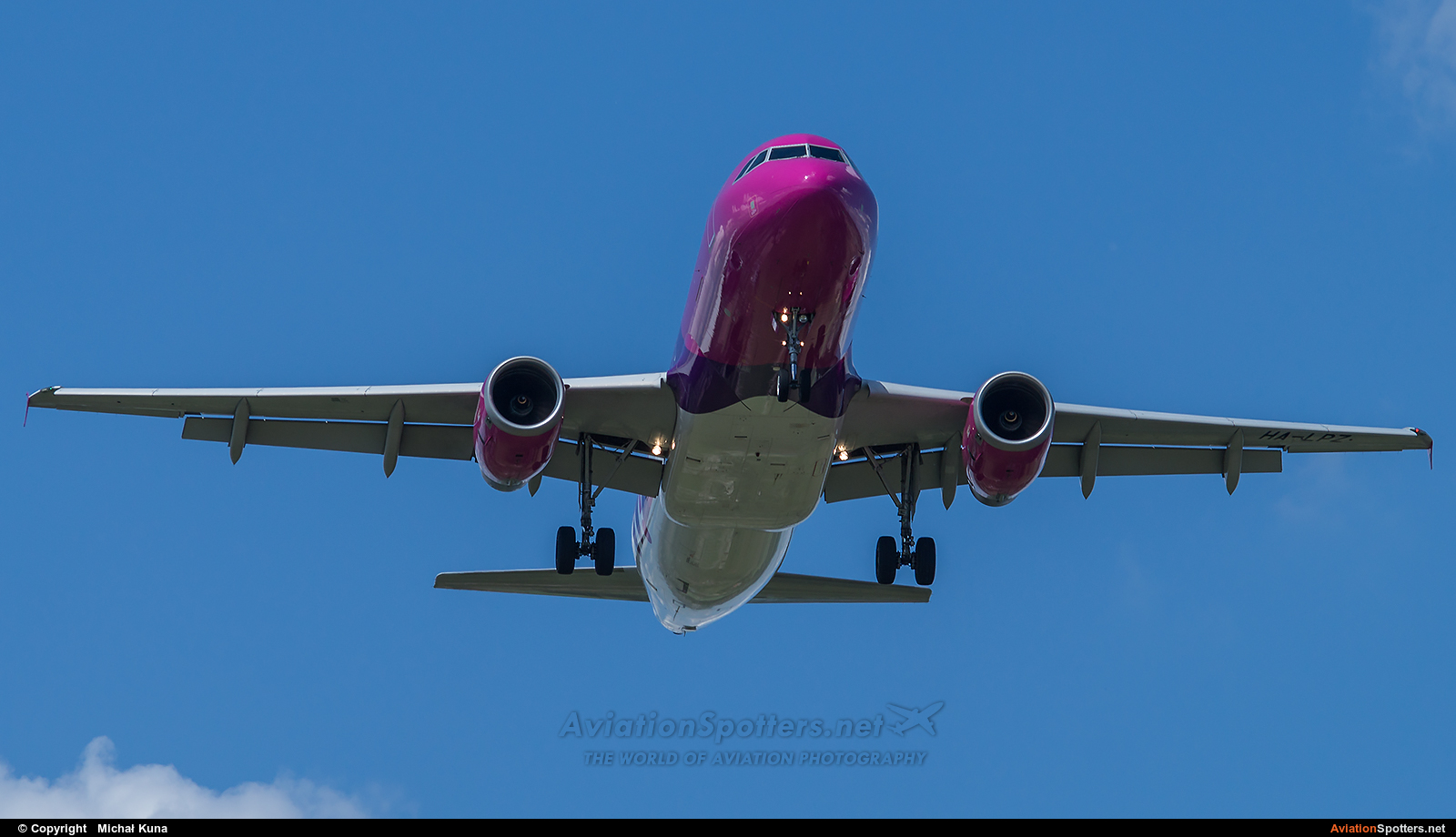 Wizz Air  -  A320-232  (HA-LPZ) By Michał Kuna (big)