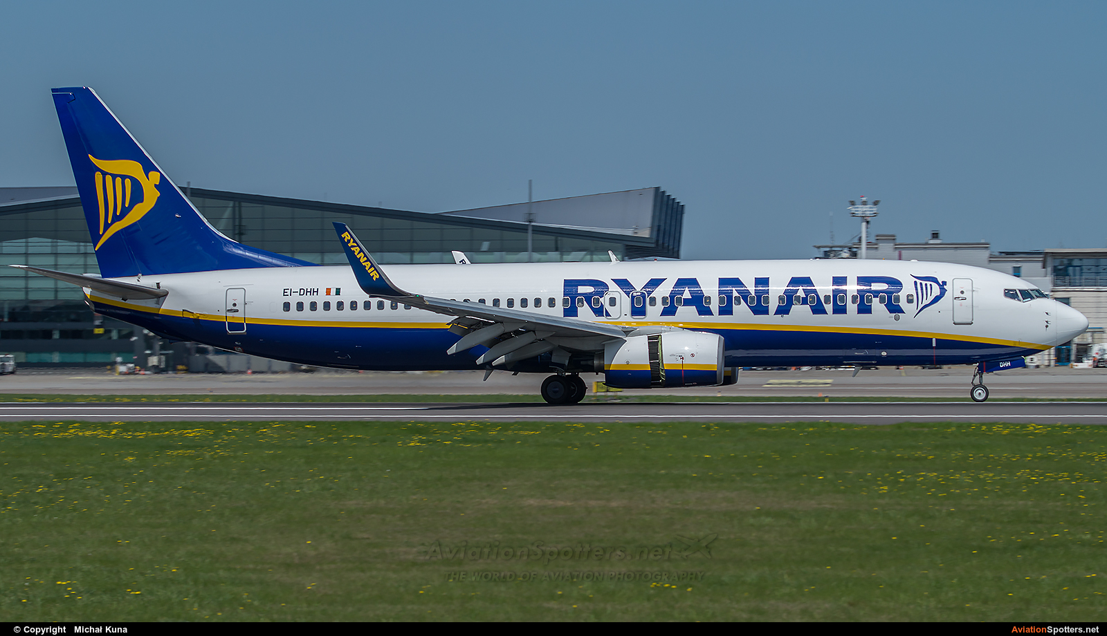 Ryanair  -  737-8AS  (EI-DHH) By Michał Kuna (big)