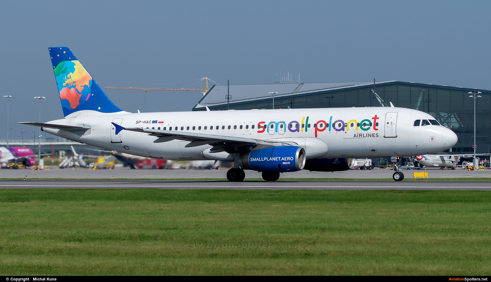 Small Planet Airlines  -  A320-233  (SP-HAC) By Michał Kuna (big)
