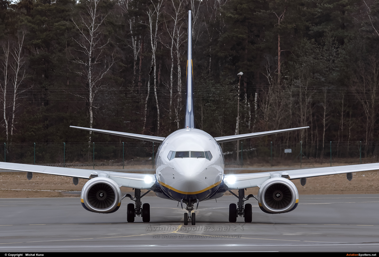 Ryanair  -  737-800  (EI-ENM) By Michał Kuna (big)