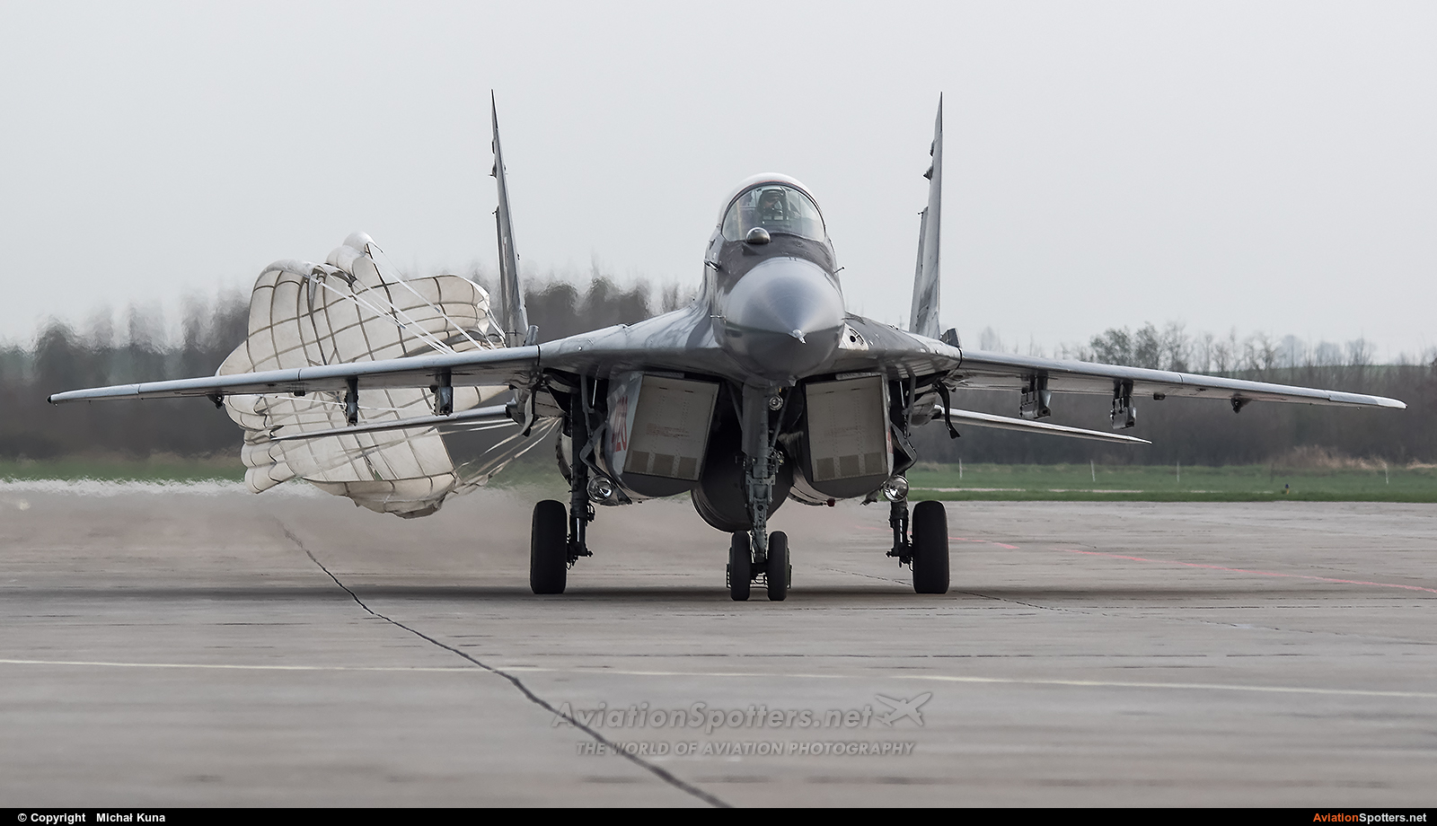 Poland - Air Force  -  MiG-29G  (4120) By Michał Kuna (big)
