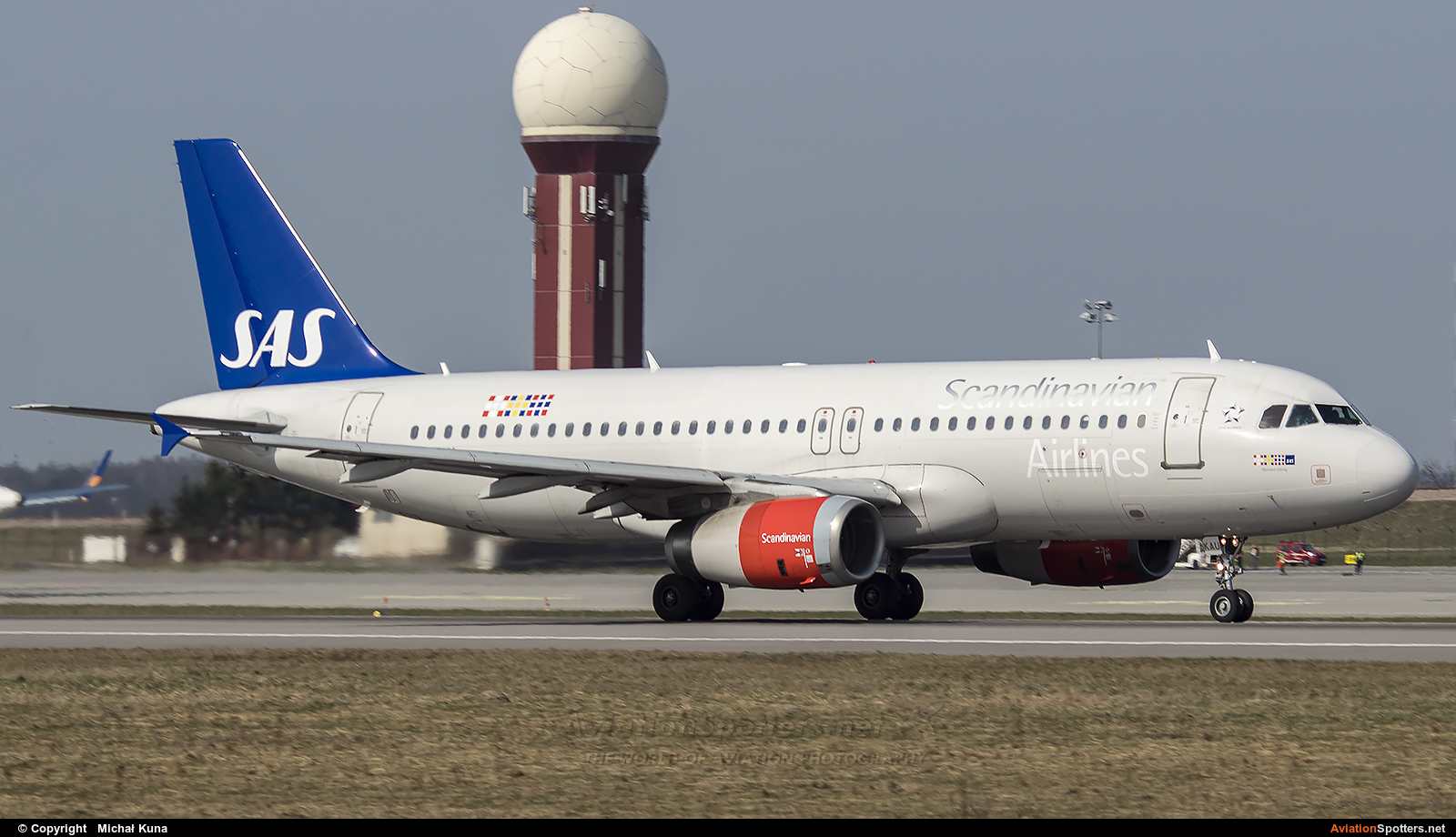 SAS - Scandinavian Airlines  -  A320-232  (OY-KAU) By Michał Kuna (big)