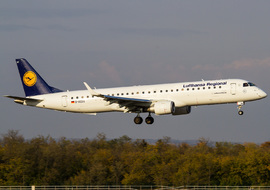 Embraer - 190 (D-AEBQ) - Csaba Kiraly