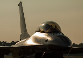 General Dynamics - F-16B Fighting Falcon (ET-197) - Csaba Kiraly