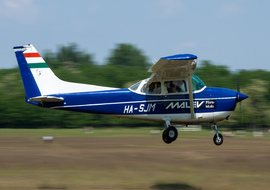 Cessna - 172 Skyhawk (all models except RG) (HA-SJM) - Csaba Kiraly