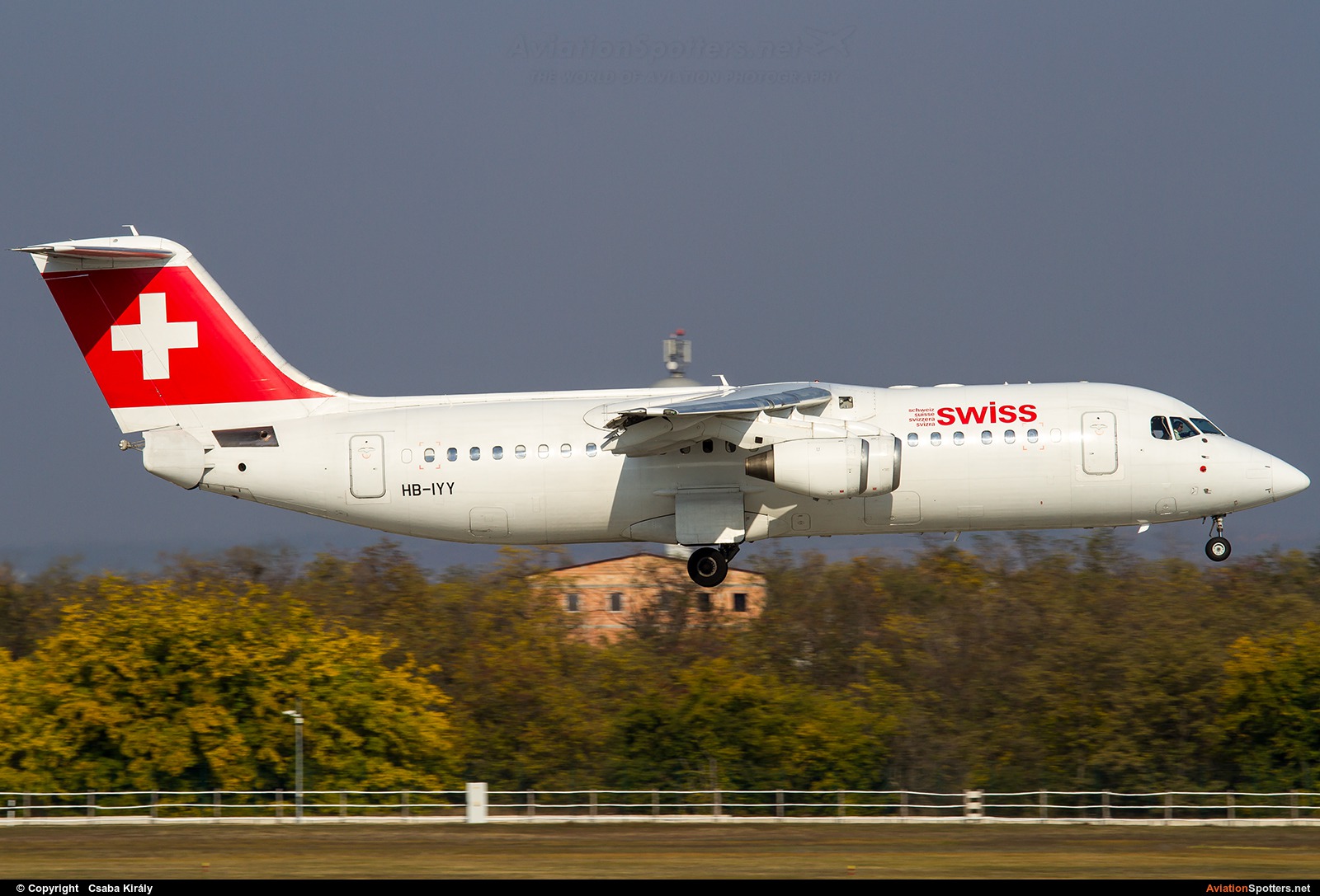 Swiss International  -  BAe 146-300-Avro RJ100  (HB-IYY) By Csaba Király (Csaba Kiraly)