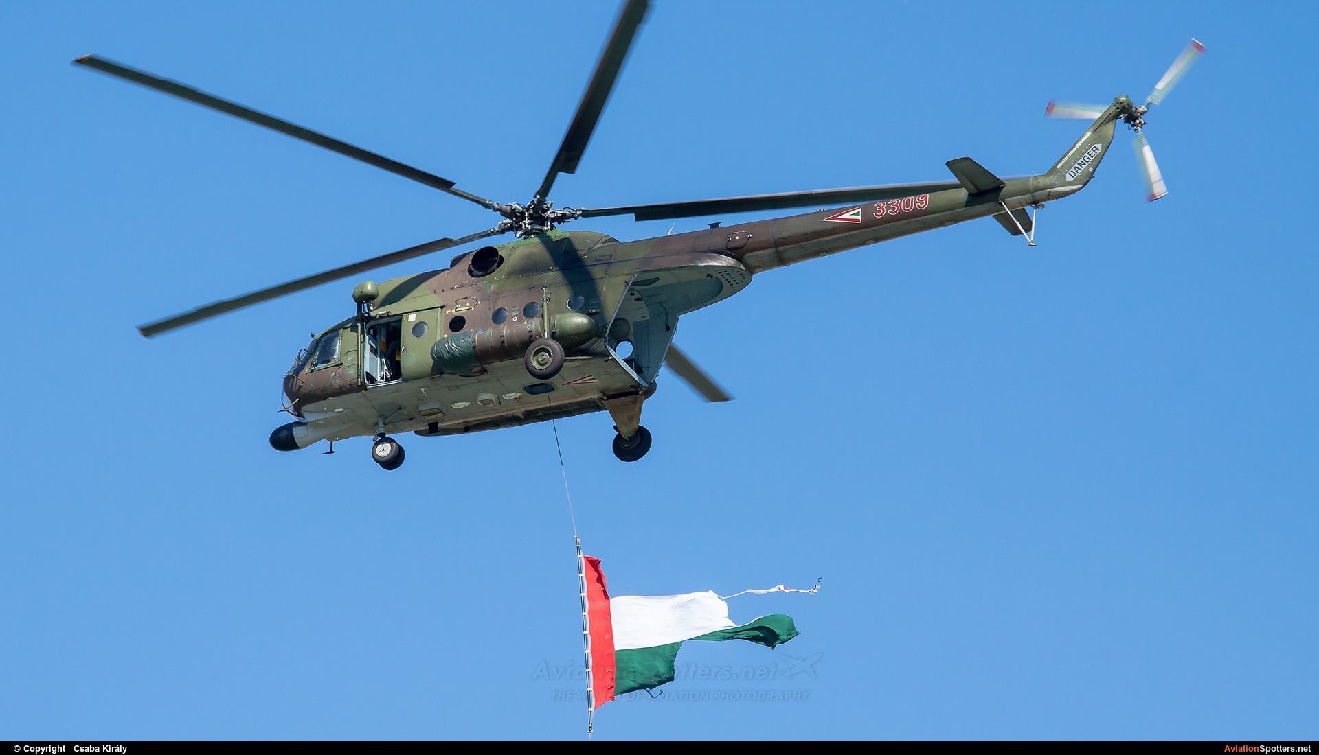 Hungary - Air Force  -  Mi-8  (3309) By Csaba Király (Csaba Kiraly)