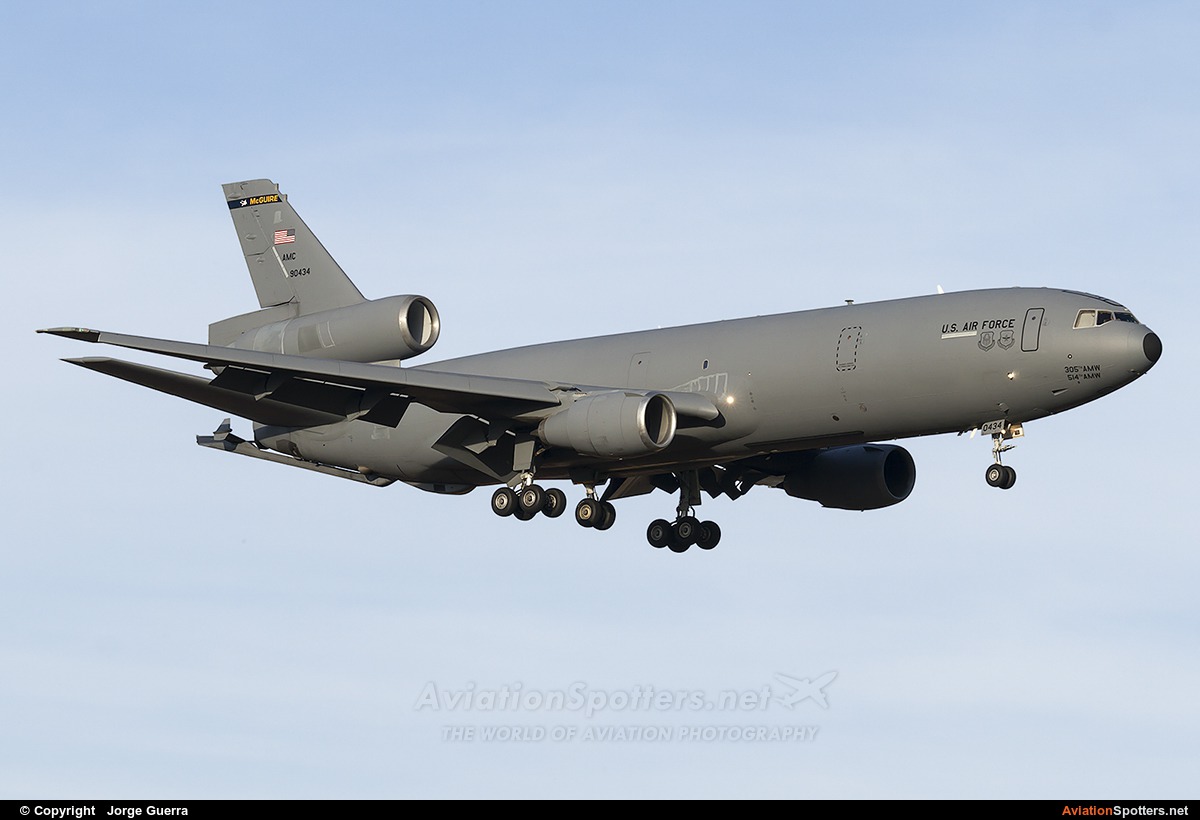 USA - Air Force  -  KC-10A Extender  (79-0434) By Jorge Guerra (Jorge Guerra)