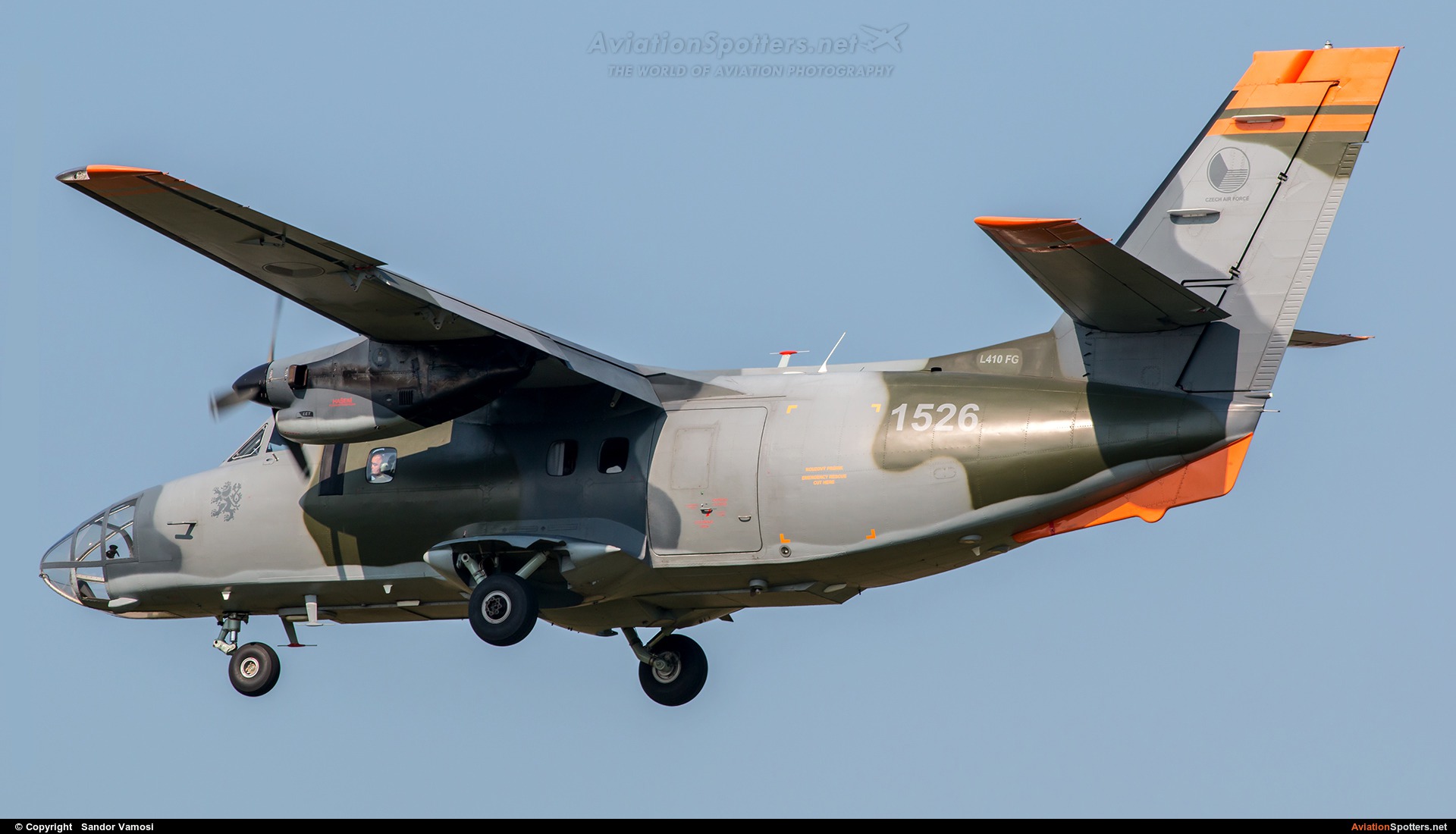 Czech - Air Force  -  L-410FG Turbolet  (1526) By Sandor Vamosi (ALEX67)