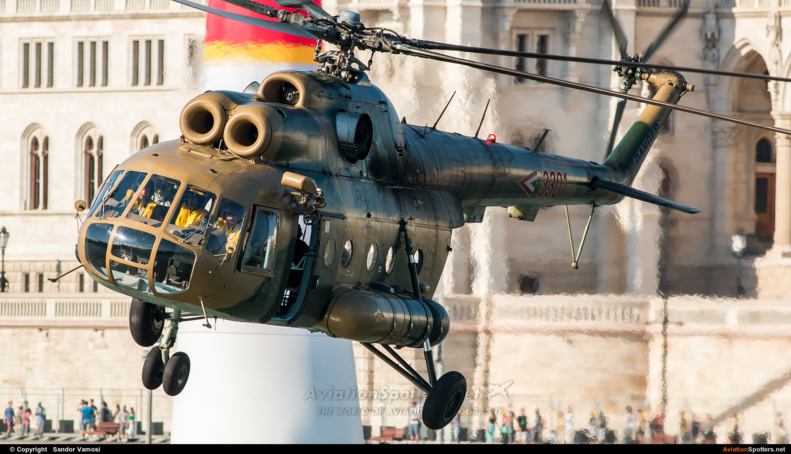 Hungary - Air Force  -  Mi-8T  (3301) By Sandor Vamosi (ALEX67)