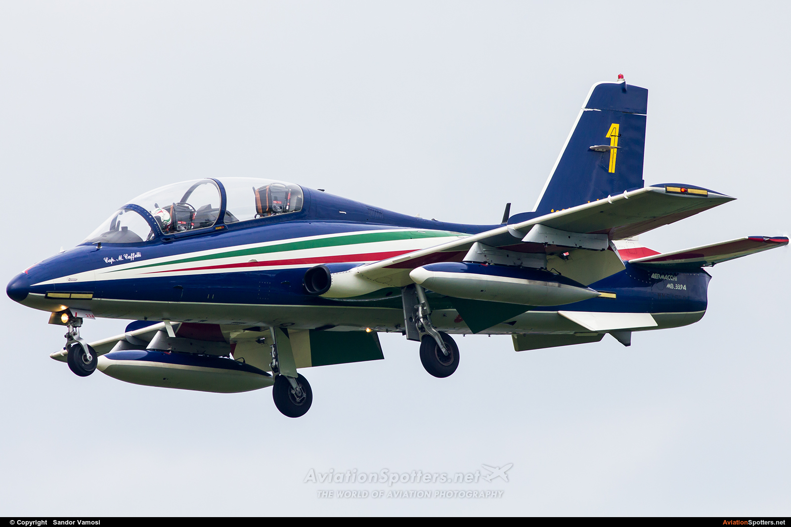 Italy - Air Force : Frecce Tricolori  -  MB-339-A-PAN  (MM54551) By Sandor Vamosi (ALEX67)