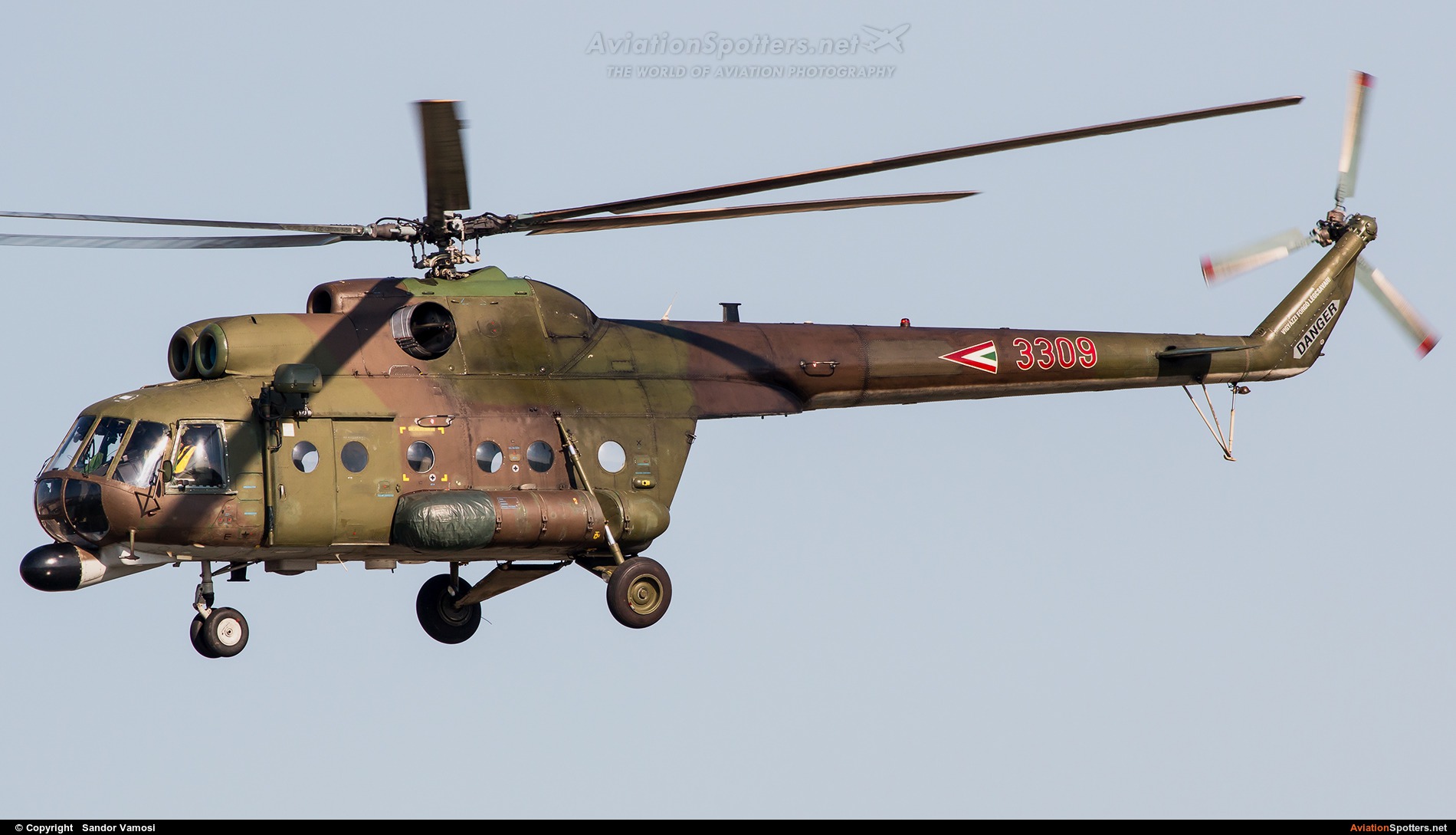 Hungary - Air Force  -  Mi-8T  (3309) By Sandor Vamosi (ALEX67)