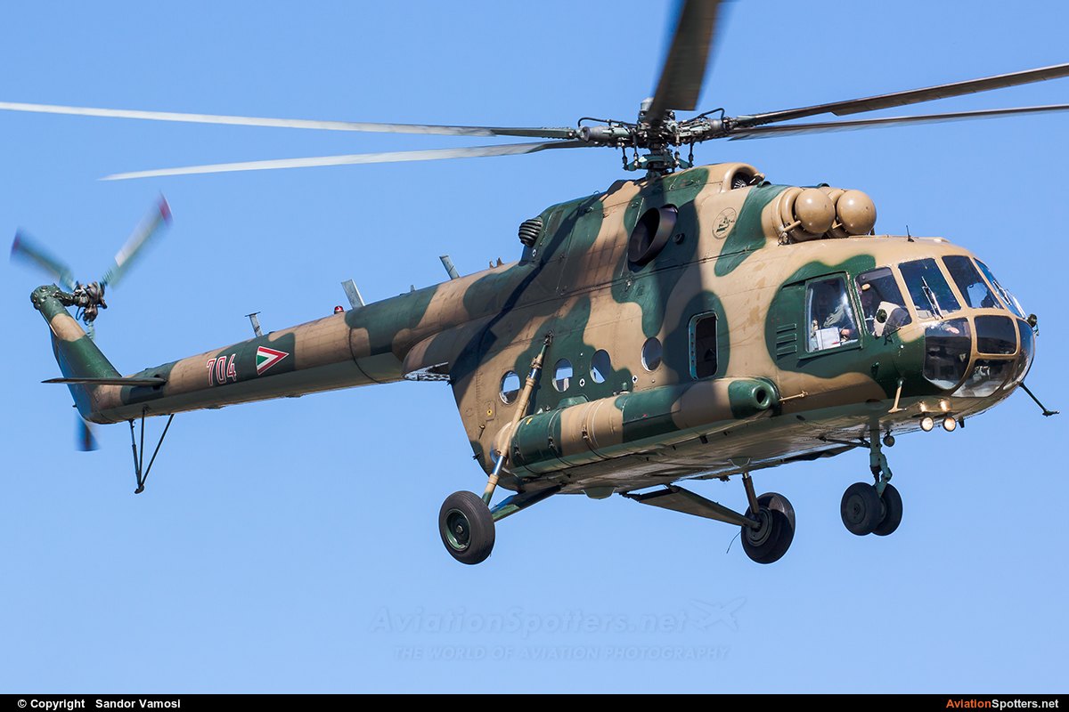Hungary - Air Force  -  Mi-17  (704) By Sandor Vamosi (ALEX67)