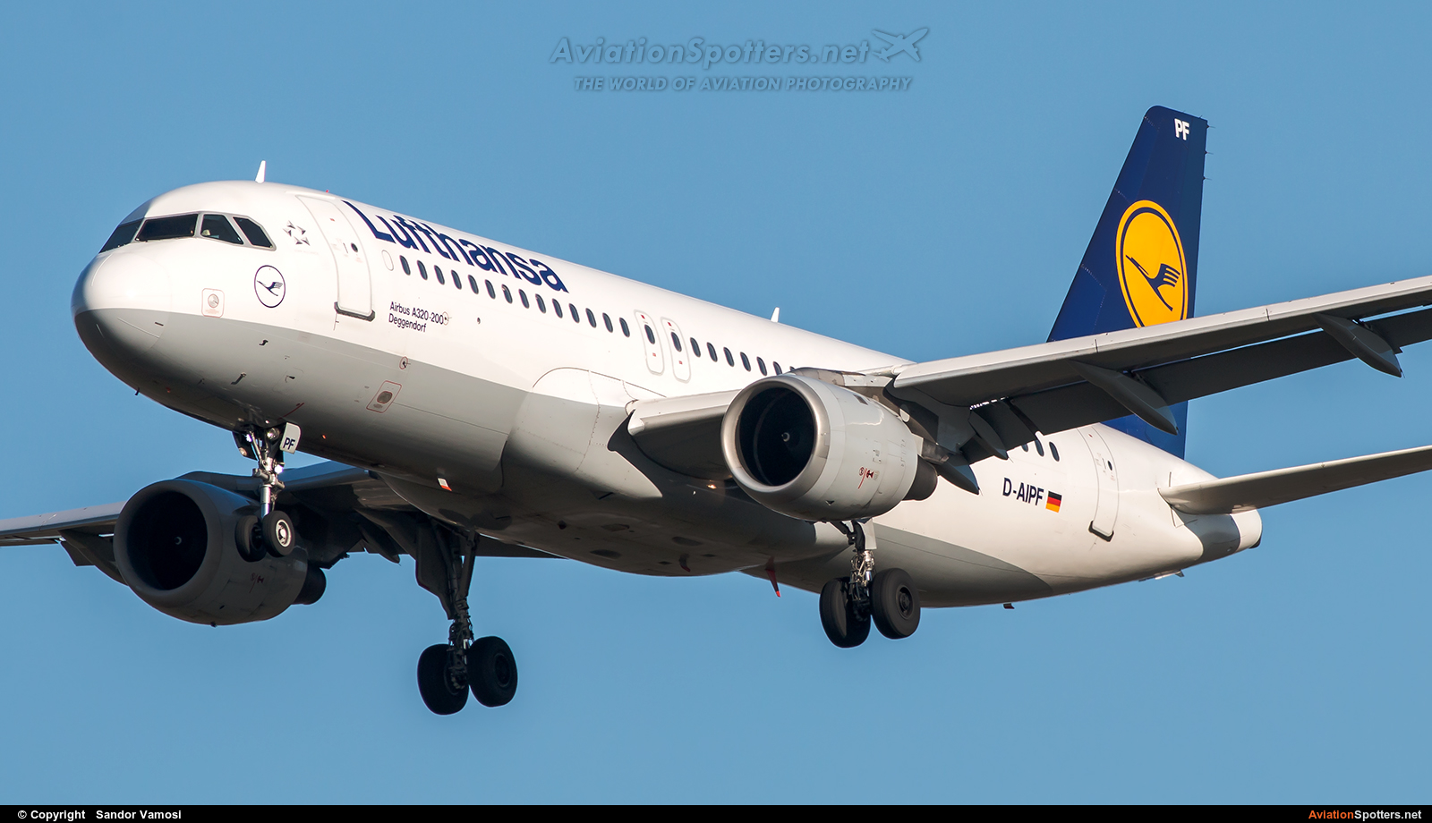 Lufthansa  -  A320  (D-AIPF) By Sandor Vamosi (ALEX67)