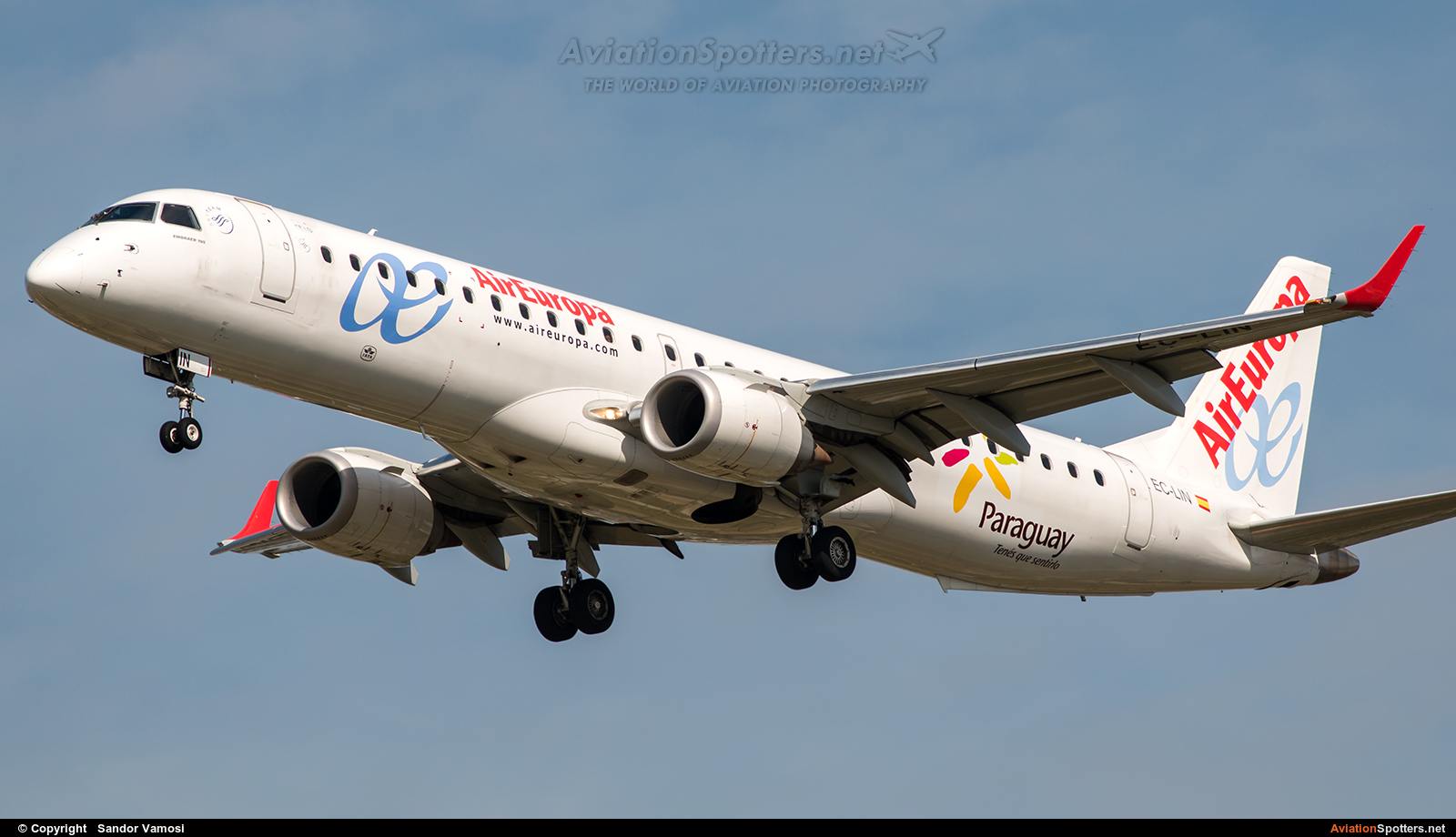 Air Europa  -  195LR  (EC-LIN) By Sandor Vamosi (ALEX67)