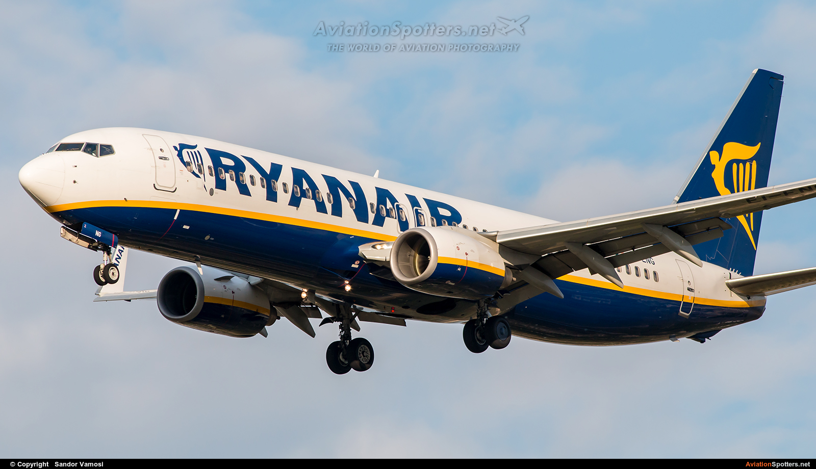 Ryanair  -  737-8AS  (EI-ENG) By Sandor Vamosi (ALEX67)