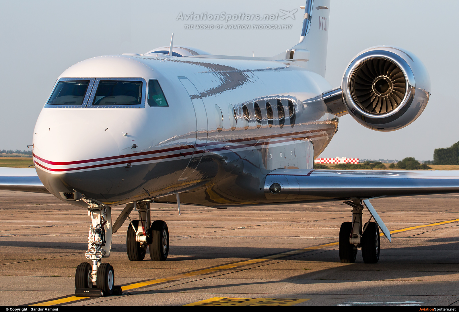 Private  -  Gulfstream V, V-SP, G500, G550  (N70EL) By Sandor Vamosi (ALEX67)