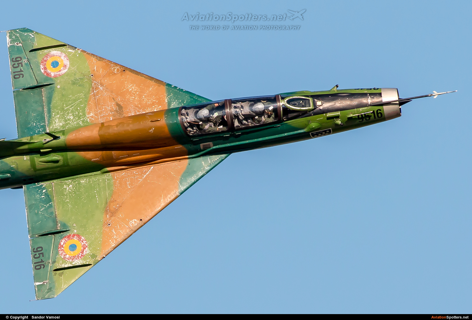 Romania - Air Force  -  MiG-21 UM  LanceR B  (9516) By Sandor Vamosi (ALEX67)