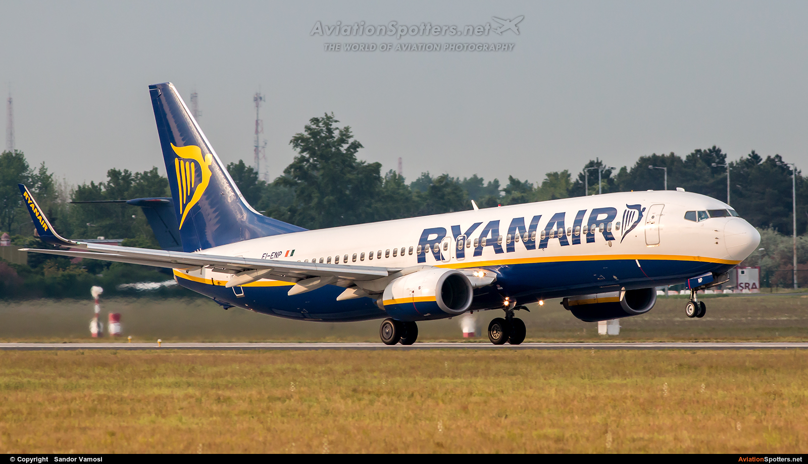 Ryanair  -  737-800  (EI-ENP) By Sandor Vamosi (ALEX67)