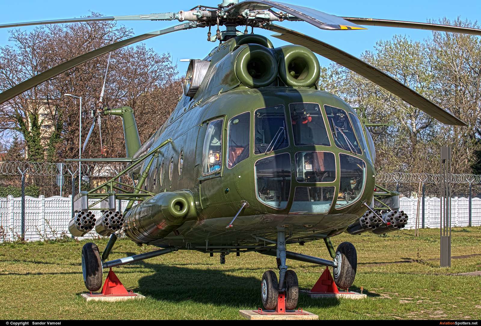 Hungary - Air Force  -  Mi-8T  (10439) By Sandor Vamosi (ALEX67)