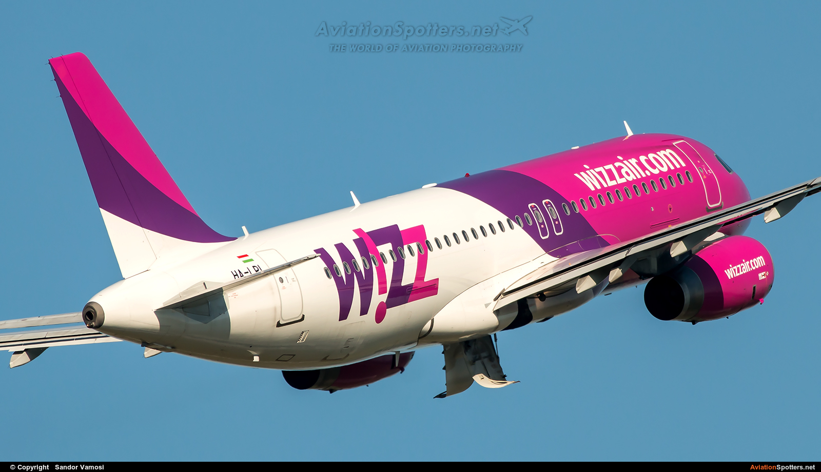 Wizz Air  -  A320  (HA-LPL) By Sandor Vamosi (ALEX67)