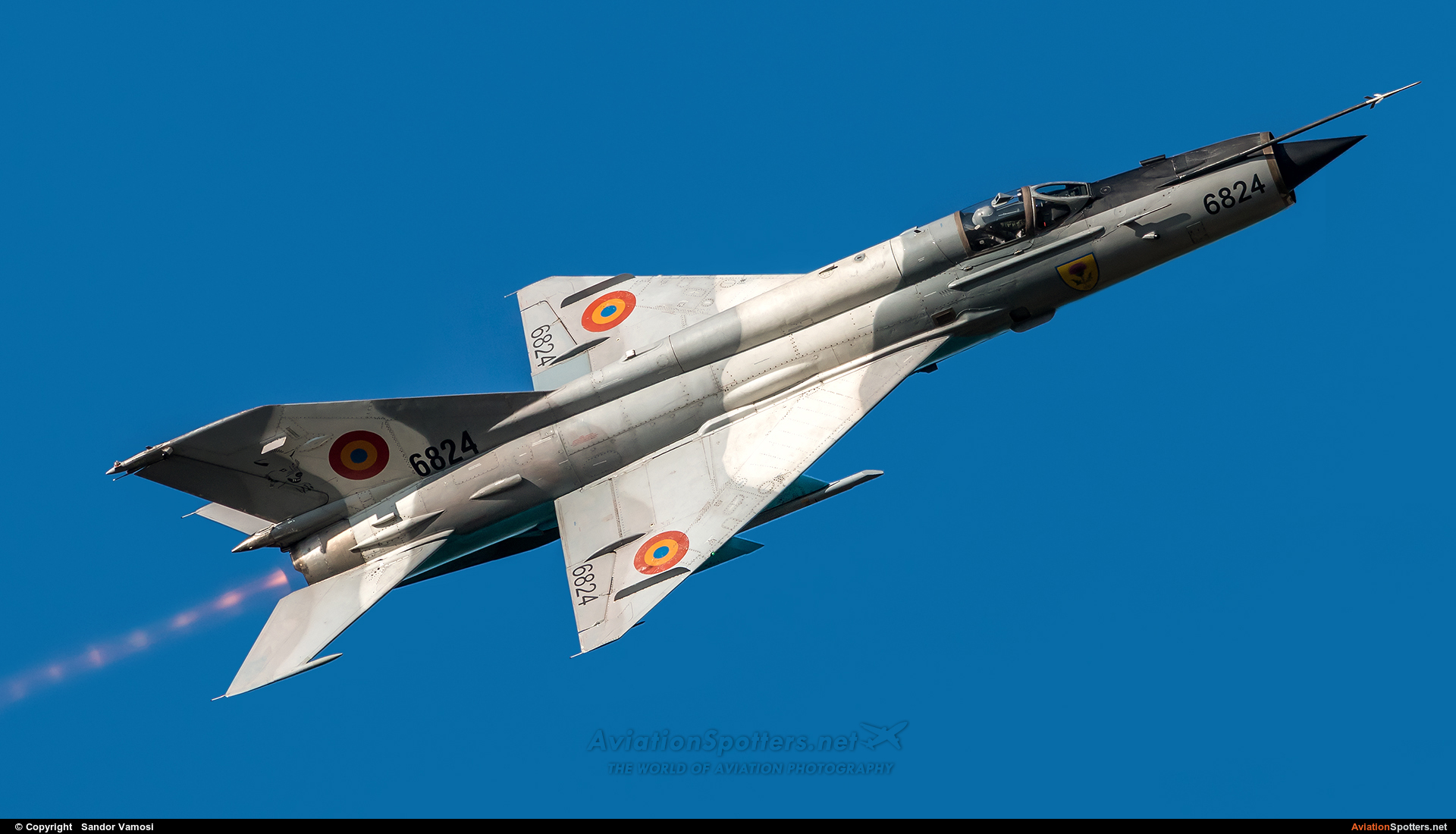 Romania - Air Force  -  MiG-21 LanceR C  (6824) By Sandor Vamosi (ALEX67)