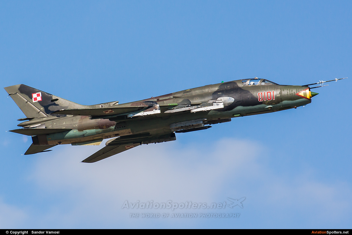 Poland - Air Force  -  Su-22M-4  (8101) By Sandor Vamosi (ALEX67)