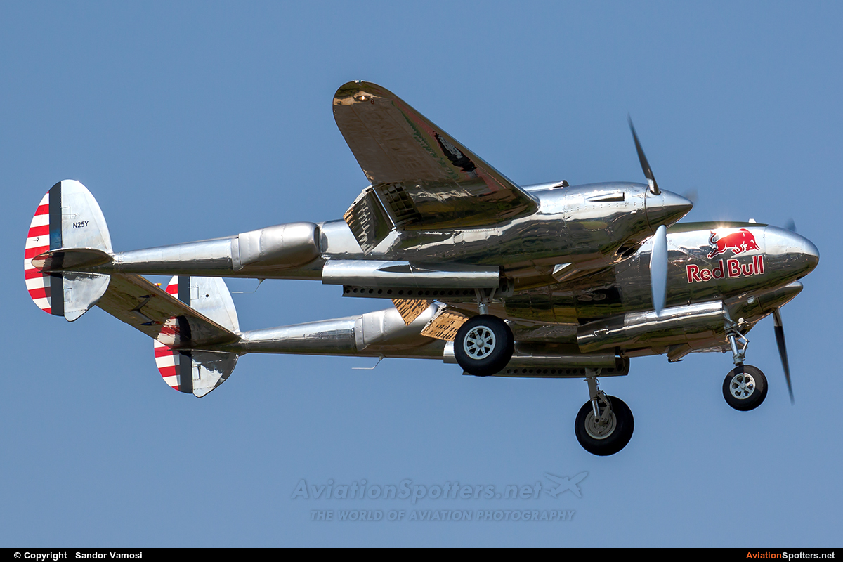 The Flying Bulls  -  P-38 Lightning  (N25Y) By Sandor Vamosi (ALEX67)