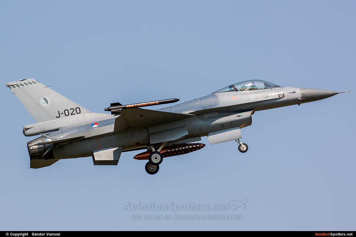Netherlands - Air Force  -  F-16AM Fighting Falcon  (J-020) By Sandor Vamosi (ALEX67)