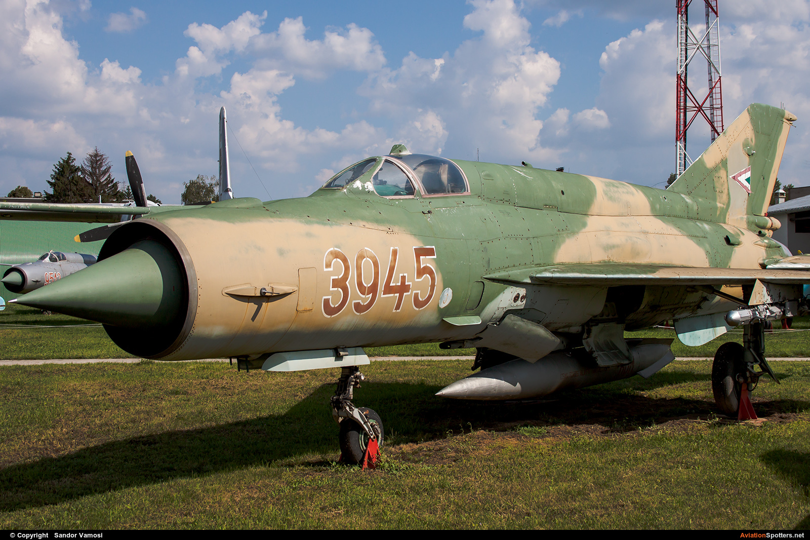 Hungary - Air Force  -  MiG-21bis  (3945) By Sandor Vamosi (ALEX67)